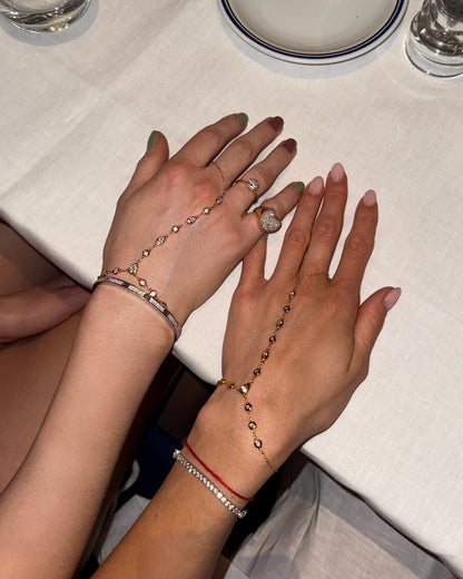 The Aurelia hand chain