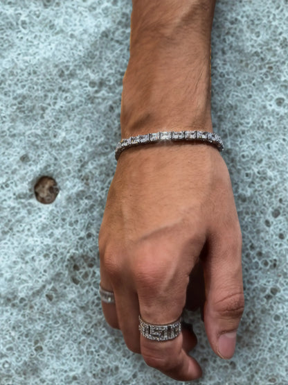 AVORA - 316L SQUARE CUT BRACELET
