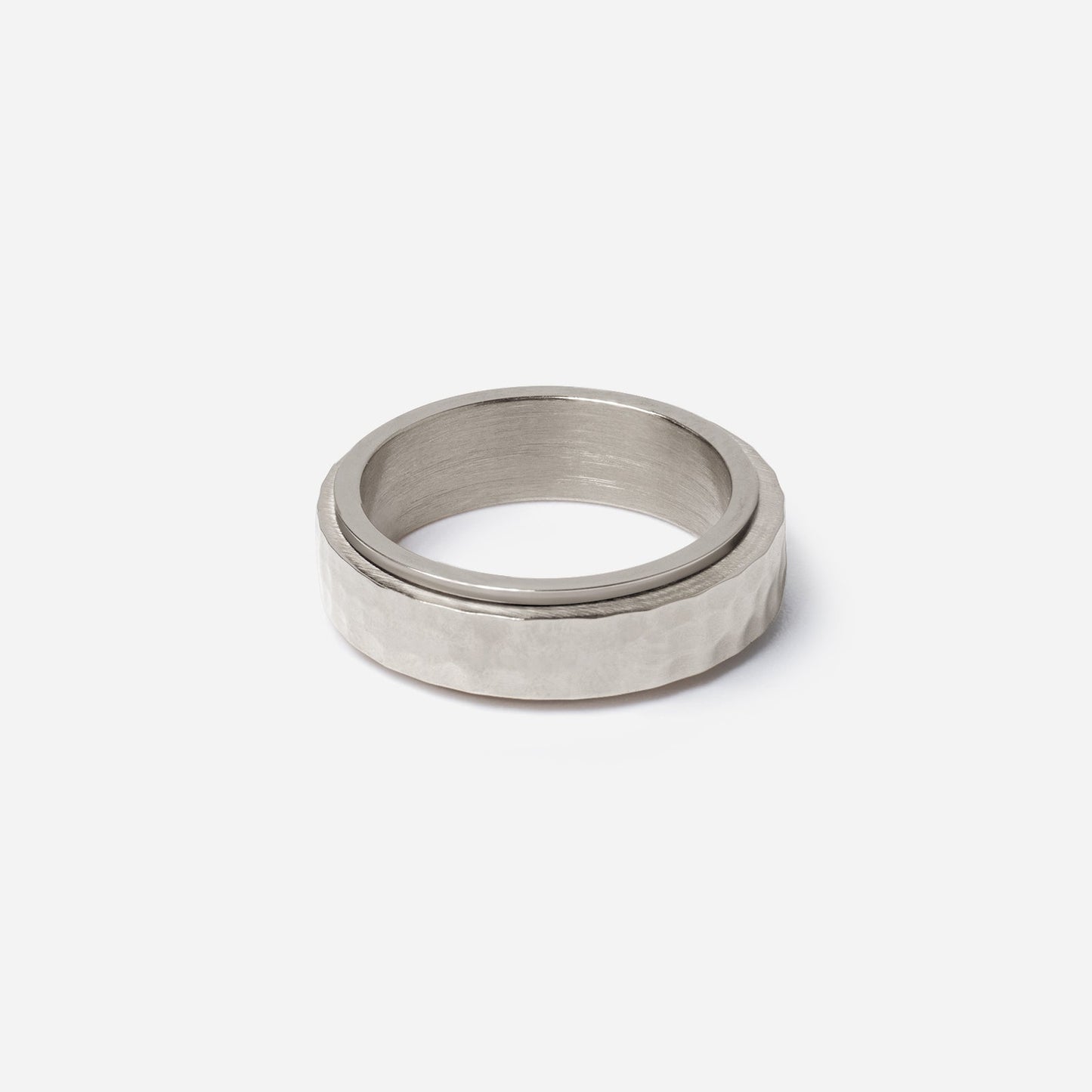 In The Moment Rotator Anxi Ring