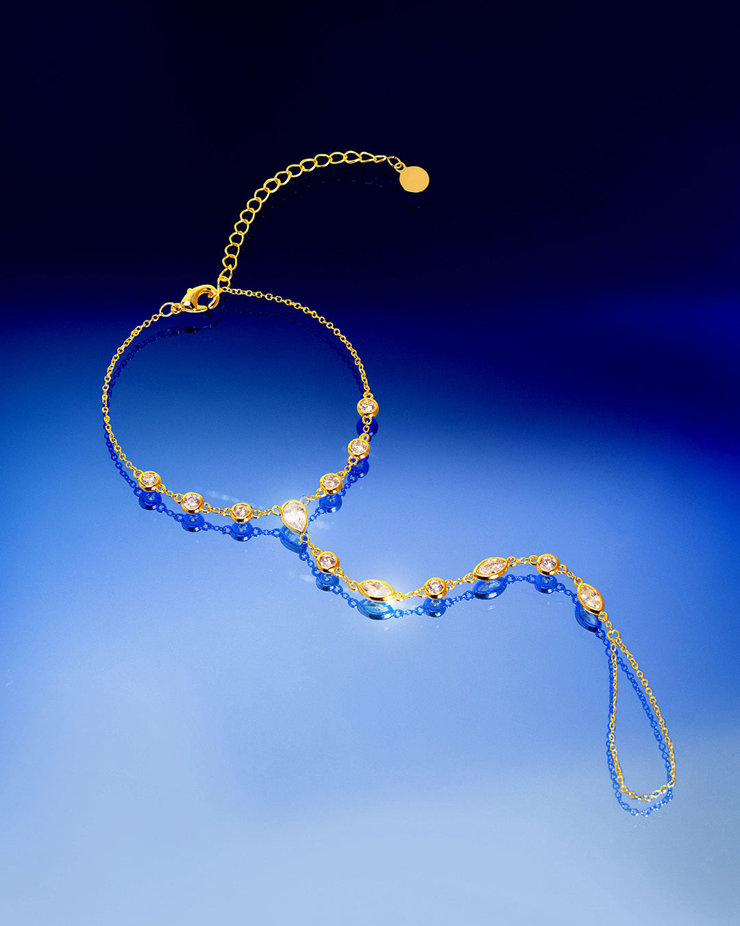 The Aurelia hand chain