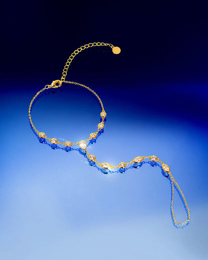 The Aurelia hand chain