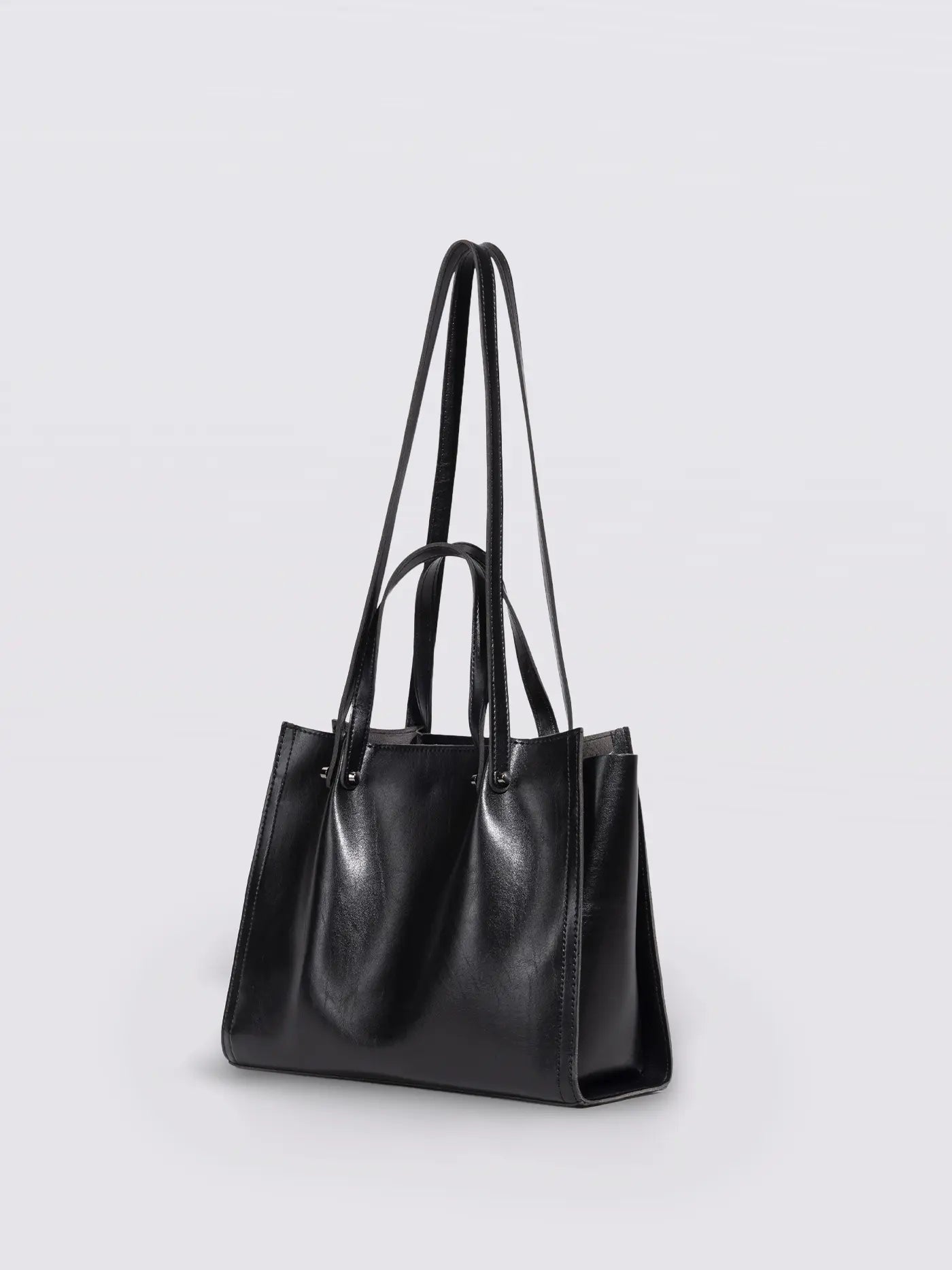 Vivienne Paola Tote