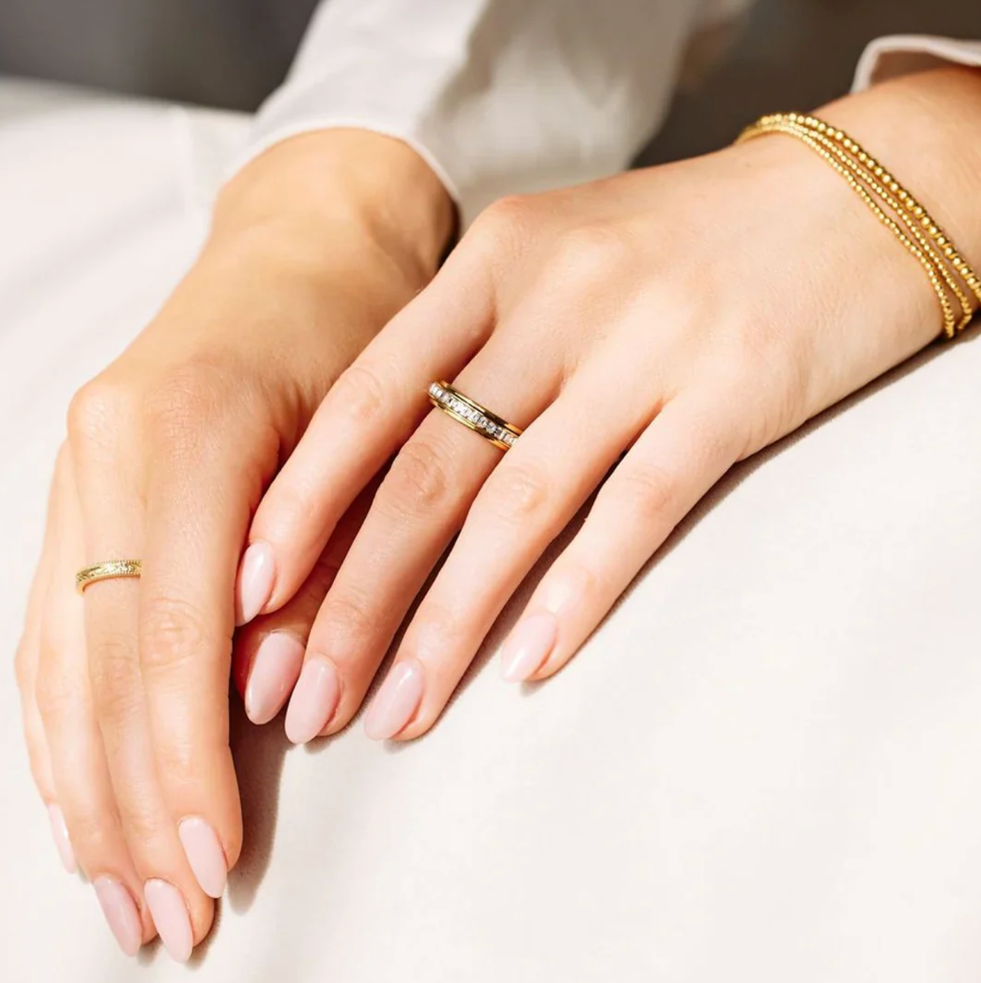 Avora Relief Ring