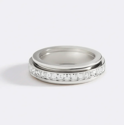 Avora Relief Ring