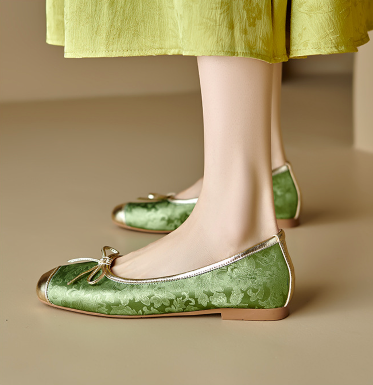 Avora™ Vesaille Ribbon Flats