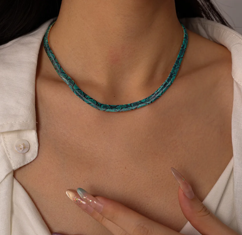 AVORA - SAHARA SERPENT NECKLACE