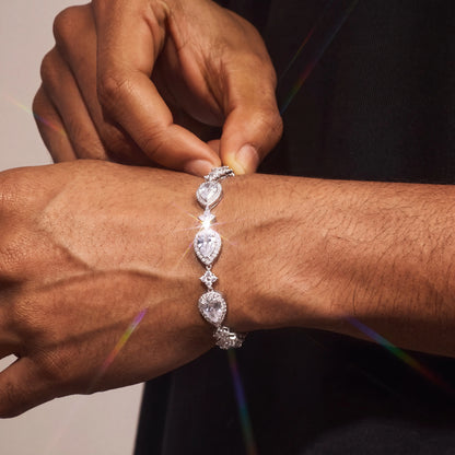 AVORA - STAR DROP BRACELET